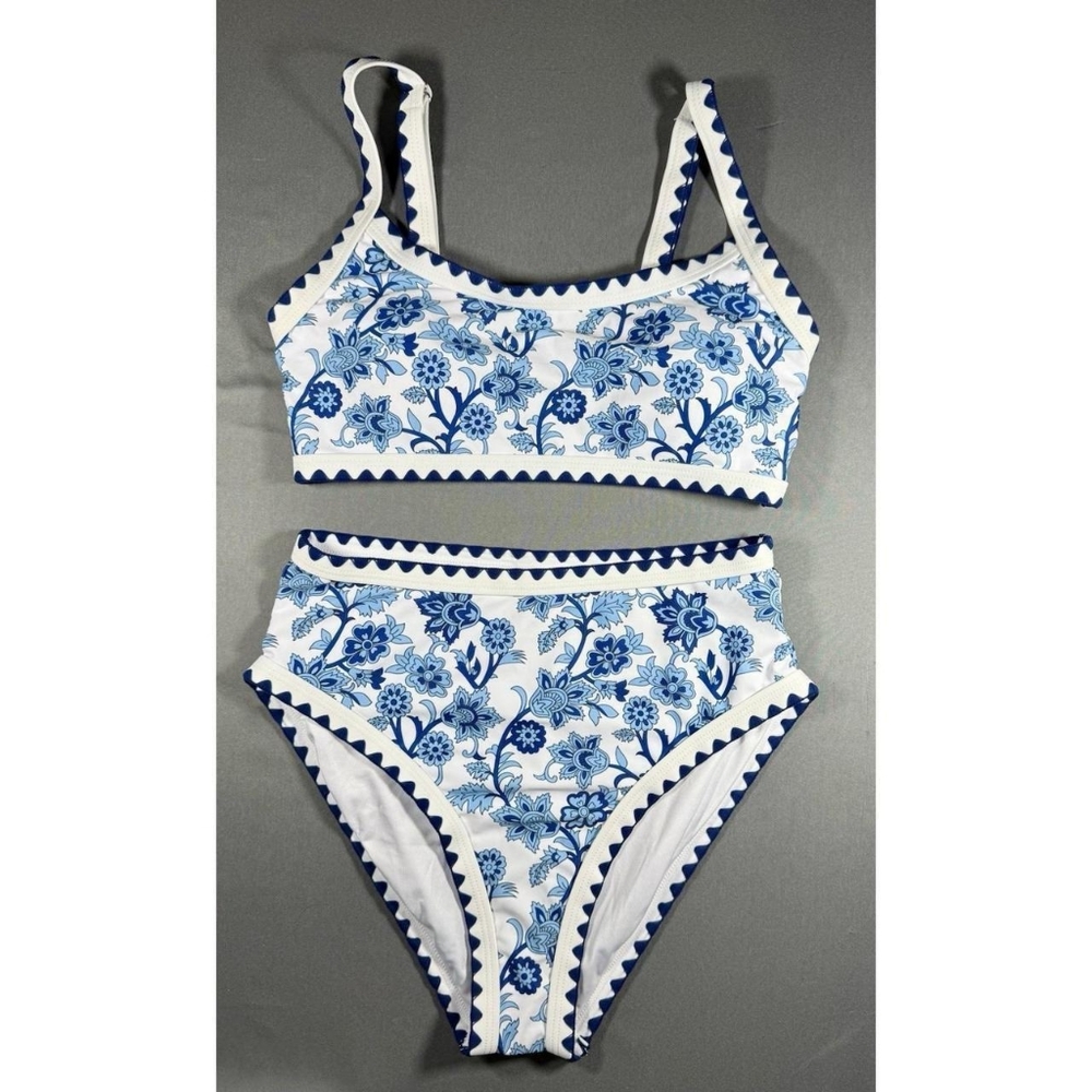 No Boundaries Blue and White Floral Bra Set